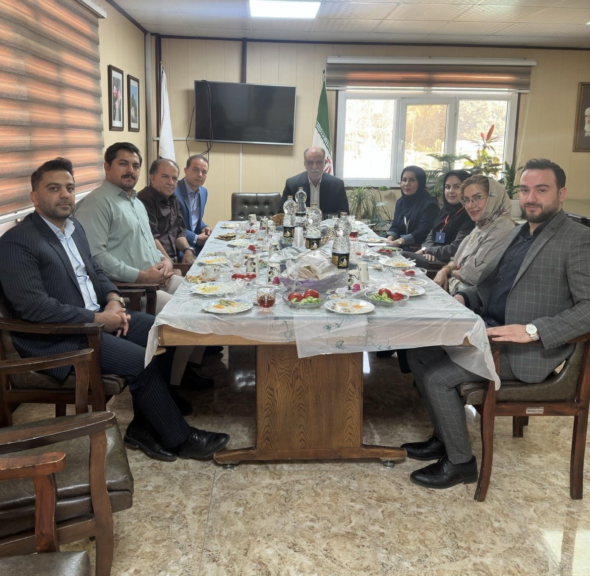 هم‌افزایی تخصصی؛ بازدید همکاران محترم بیمارستان روانپزشکی قدس سنندج از مرکز روانپزشکی ایران          