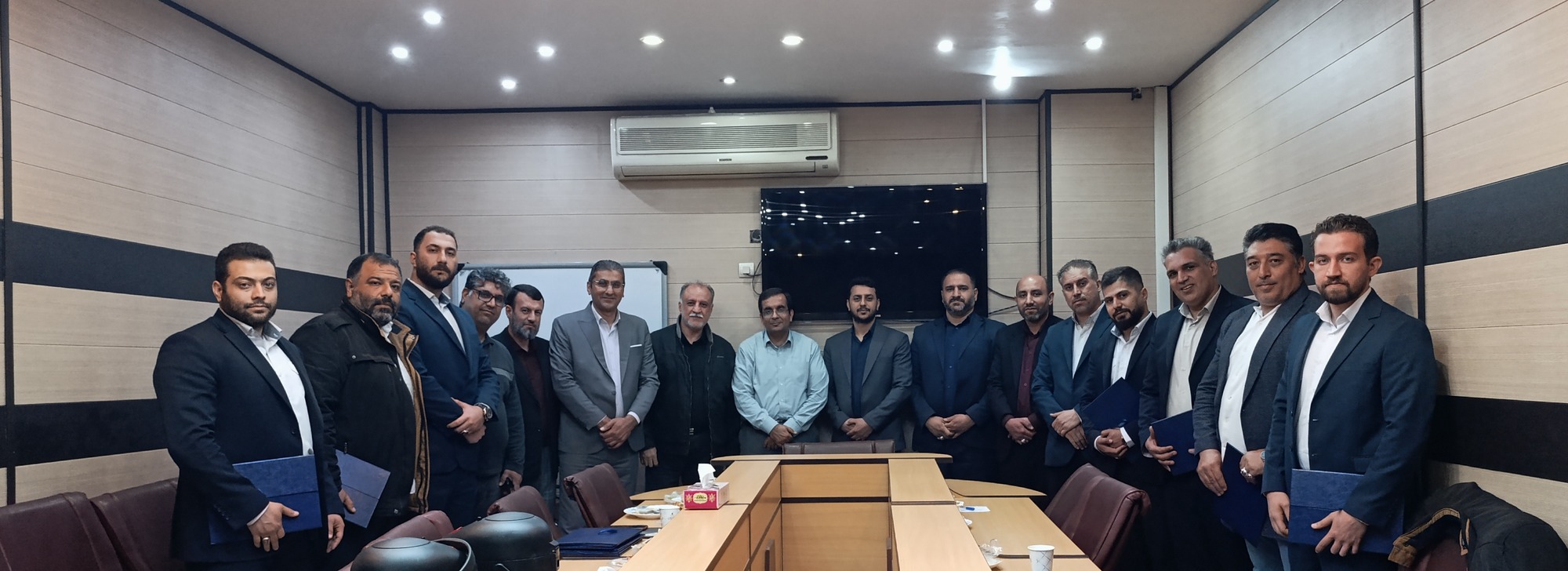 نشست معاون محترم حفاظت فیزیکی دانشگاه علوم پزشکی ایران با پرسنل حراست مرکز روانپزشکی ایران