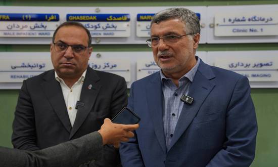 وزیر بهداشت از درمانگاه و مرکز روانپزشکی ملوک مطهری بازدید کرد